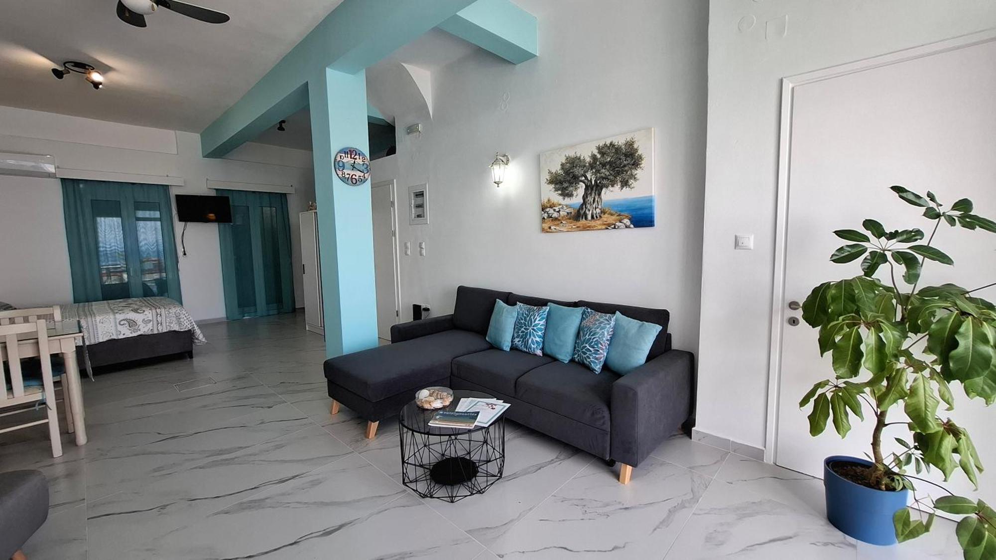 Antony'S Apartment Sea View Tiros Exterior photo